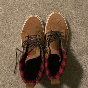 Vans Mountain Edition Mens size 10.5